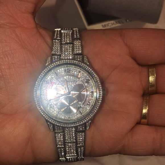 Michael Kors Bling watch - Picture 4 of 5